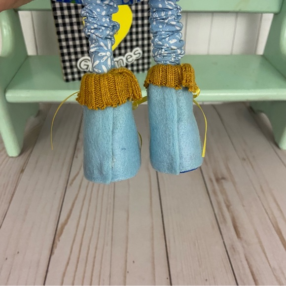 ❌SOLD❌Gnome Spring Blue Daisy Girl Yellow Floral Felt Hat Handmade Female - Picture 7 of 15